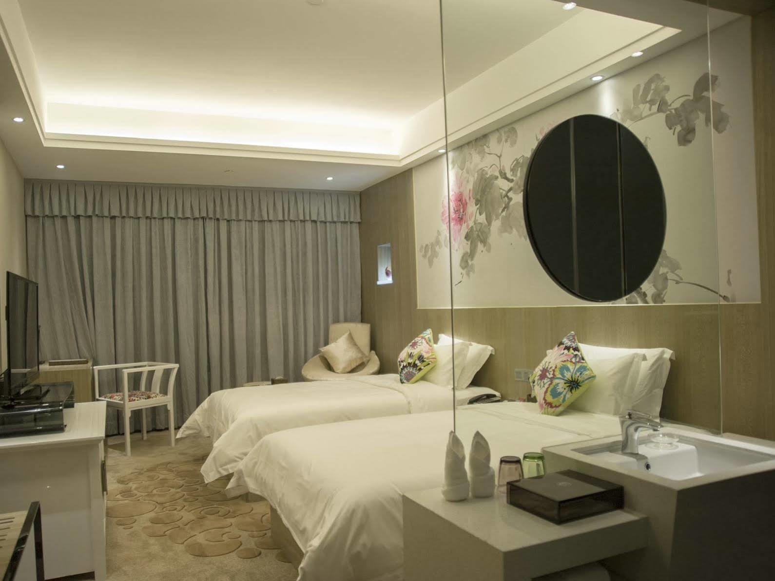 Paco Hotel Tаojin Metro Guangzhou - Free Shuttle Bus For Centen Fair מראה חיצוני תמונה